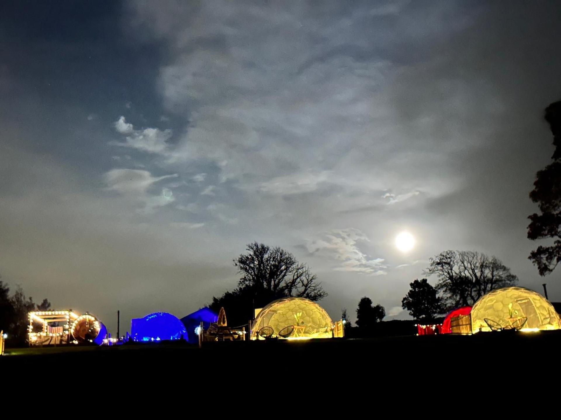 Deerstone Glamping-boulsworth Hill Dome Hot Tub * Earby