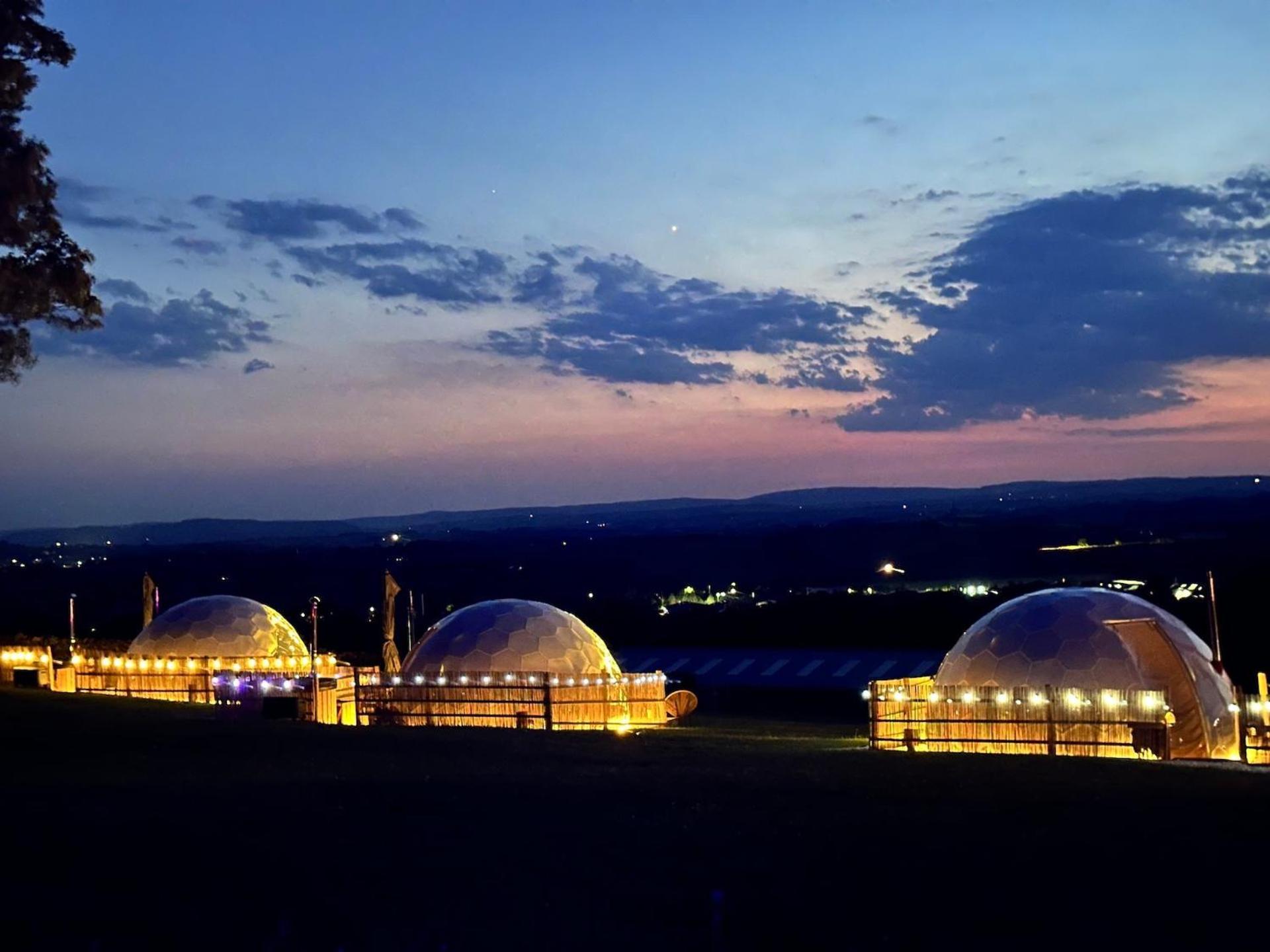 Роскошный шатер Deerstone Glamping-boulsworth Hill Dome Hot Tub Earby