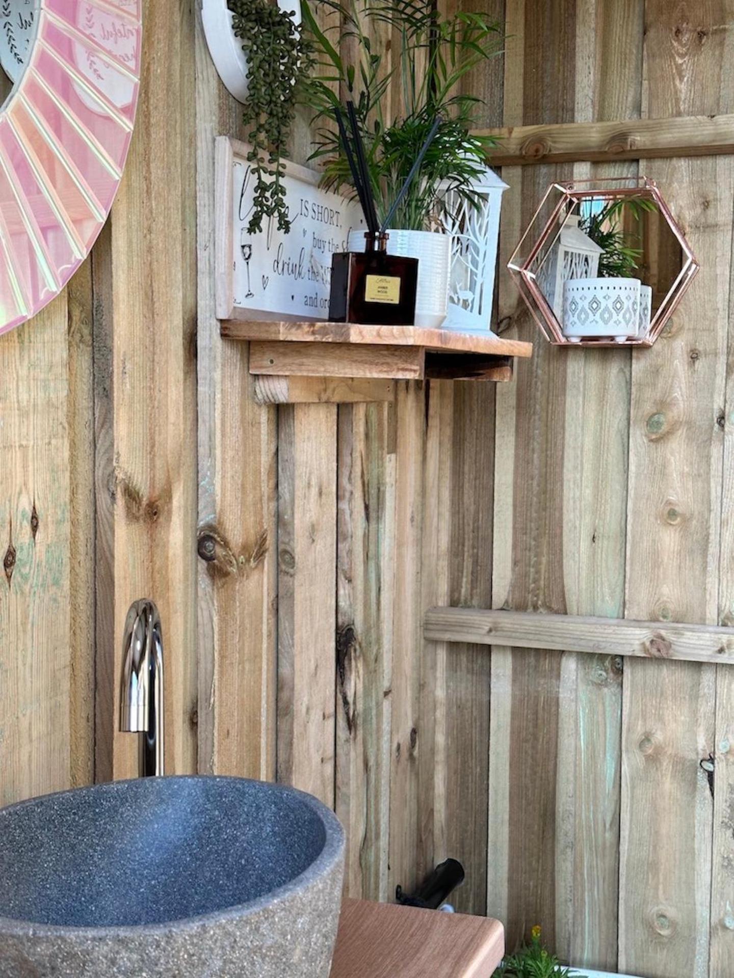 Deerstone Glamping-boulsworth Hill Dome Hot Tub Luxury tent
